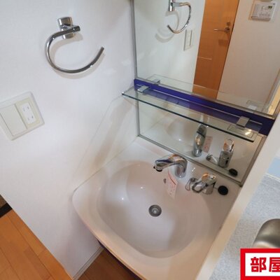 
						※1107号室内装写真参照
