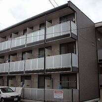 レオパレス稲葉地本通