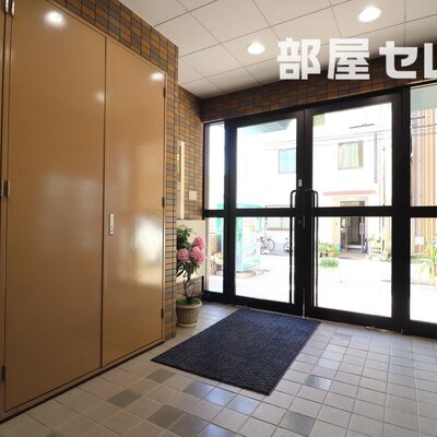 
						403号室内装写真参照