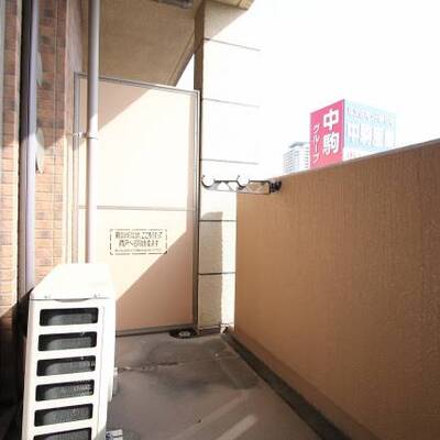 
						バルコニーも広々です