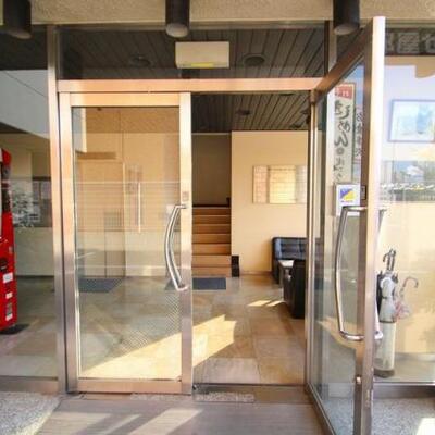 
						自販機もあります。