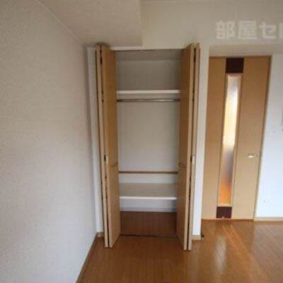 
						※写真は1002号室の物です(色違い有り)