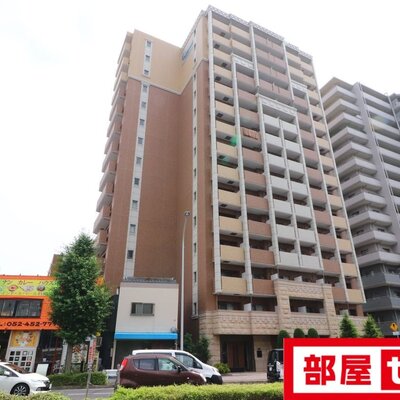 
						いそがしい方に便利な宅配ボックス