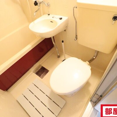 
						205号室の写真です。